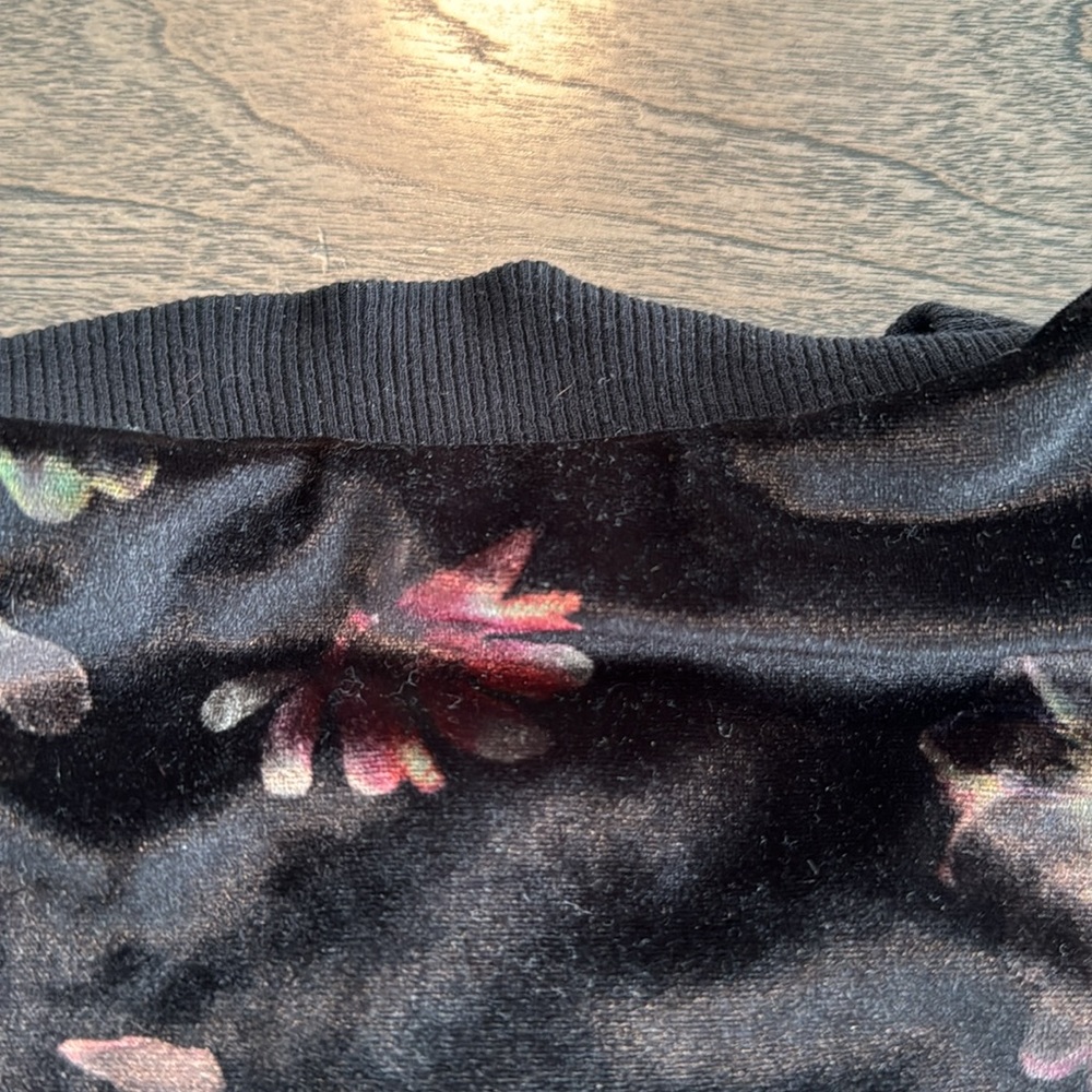 Great condition velvet zip up bomber jacket - Picture 11 of 11